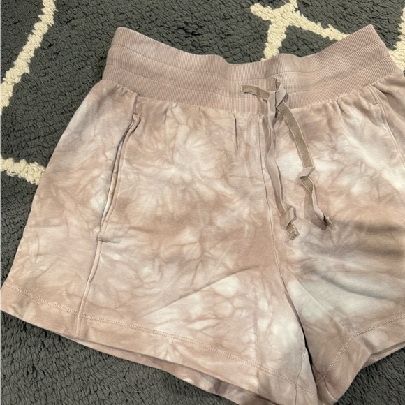 All in Motion Tie-Dye Shorts - Picture 4 of 5